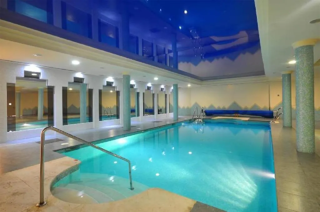 Apt With Heated Pool & Excellent Location - Todoholiday Apartment Benalmadena